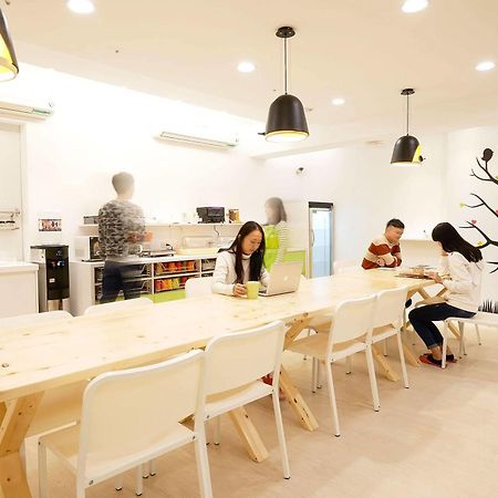 Ease Single Inn Taichung Exterior foto