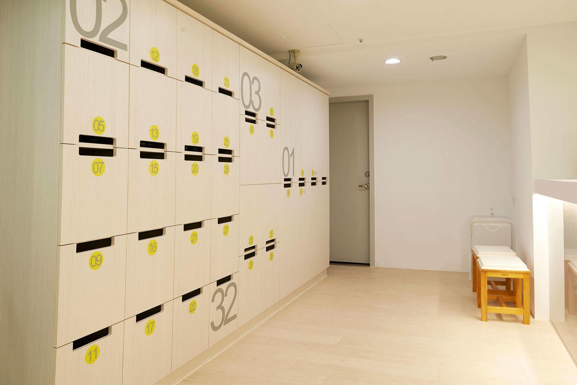 Ease Single Inn Taichung Exterior foto